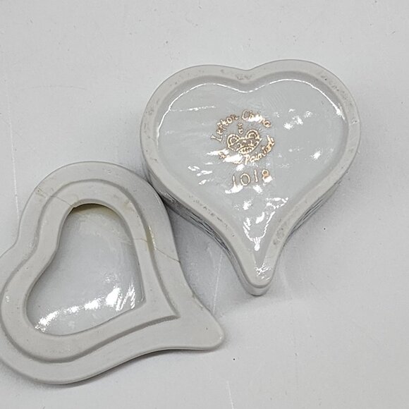 Lefton Trinket Box Heart Shaped "I Love You" Hand Painted Ceramic 2" - Picture 10 of 10